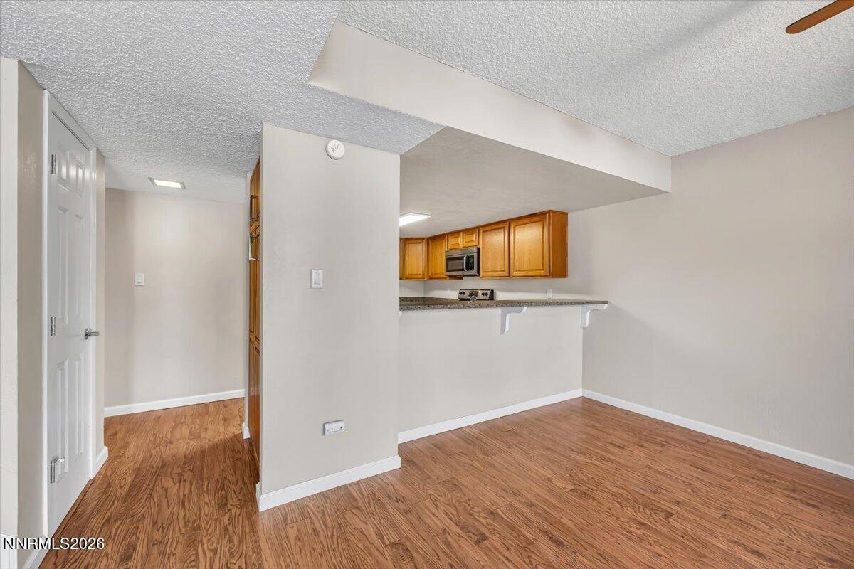 1021 Tyler Way Sparks, NV 89431 - Photo 9 of 26 11-1021 Tyler Way Sparks NV 89431 (11 of