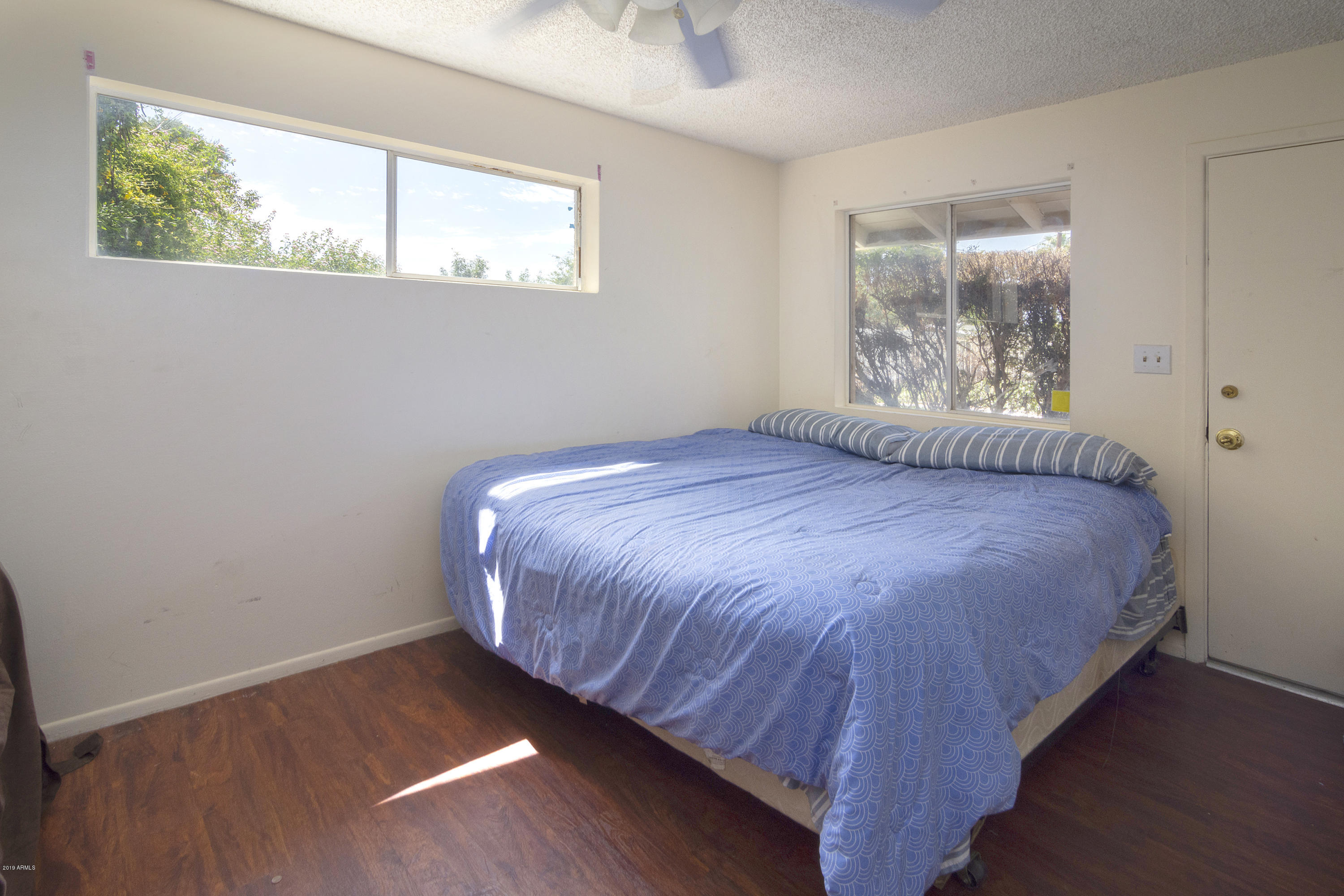 301 East Royal Palm Road Phoenix, AZ 85020 - Photo 14 of 19 Guest Suite Room 2