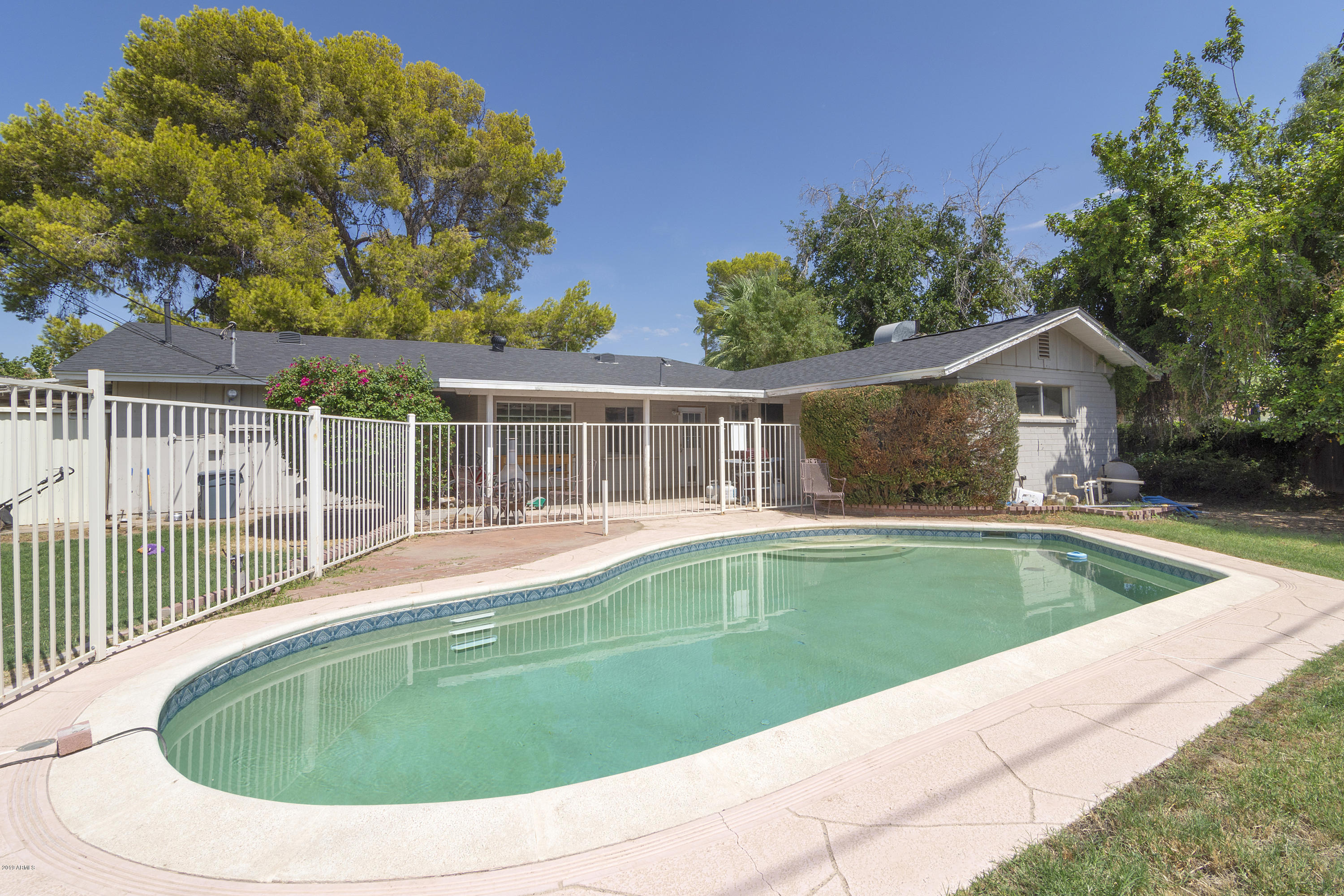 301 East Royal Palm Road Phoenix, AZ 85020 - Photo 19 of 19 Pool 2