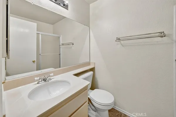 $535,000 | 25126 Steinbeck Avenue, Unit D, Stevenson Ranch, CA 91381