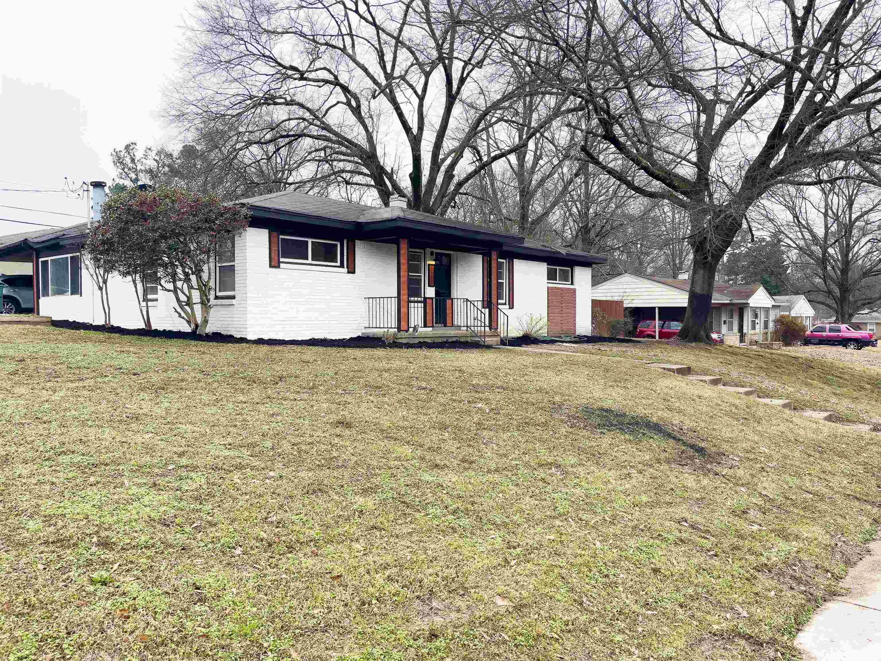 5155 Sea Isle Road Memphis, TN 38117 - Photo 4 of 25 Gallery Image 4