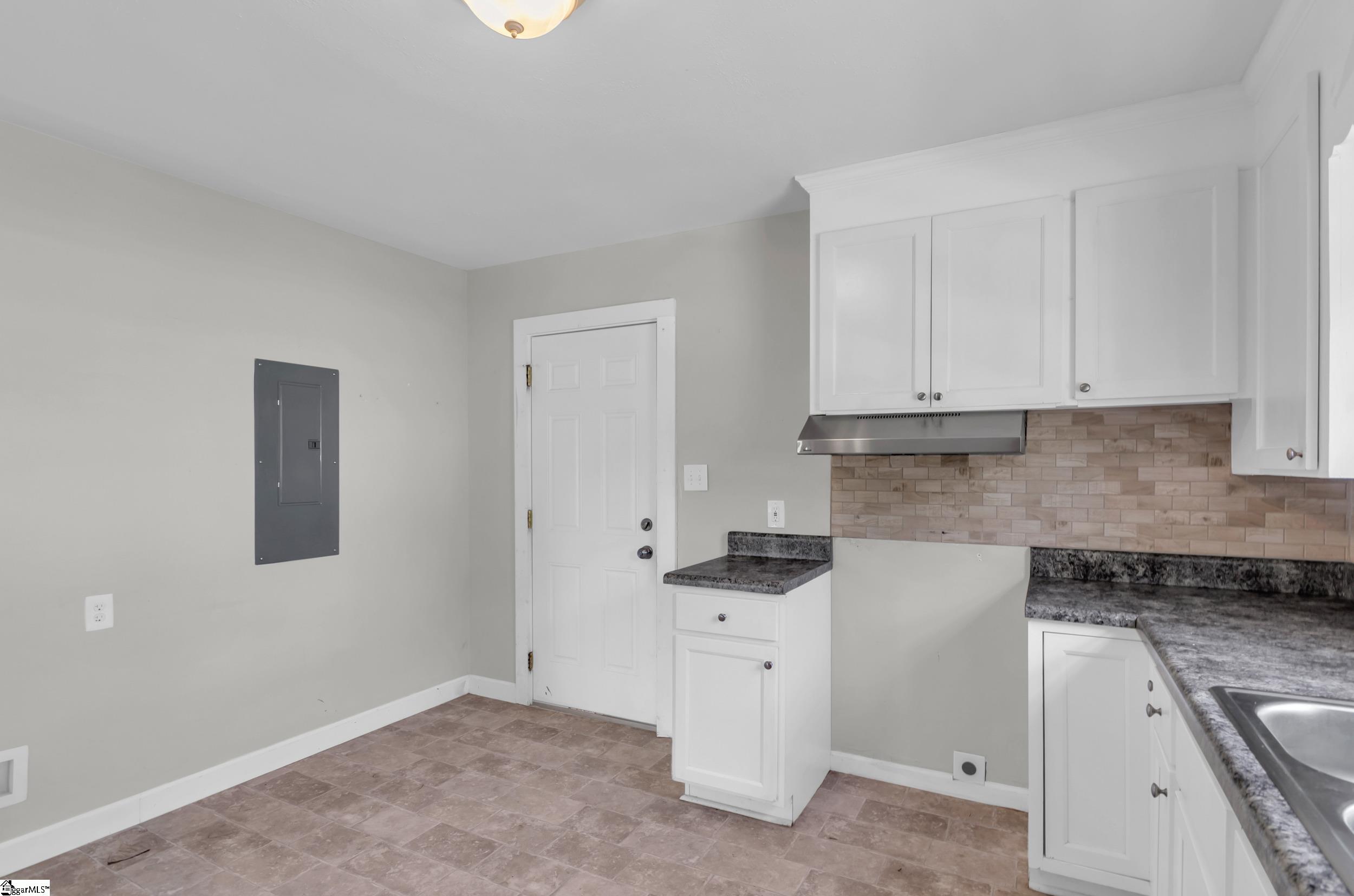 3308 New Pond Road Anderson, SC 29626 - Photo 9 of 33 Gallery Image 9