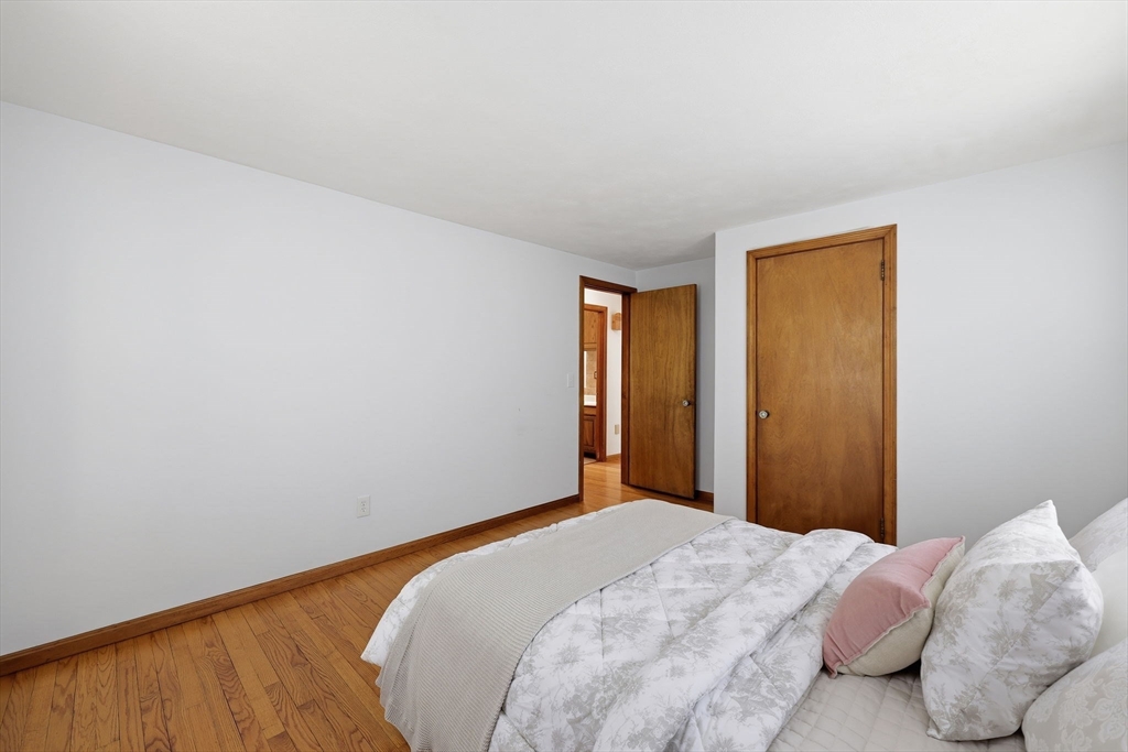 98 Clarence Street West Springfield, MA 01089 - Photo 19 of 40 Gallery Image 19