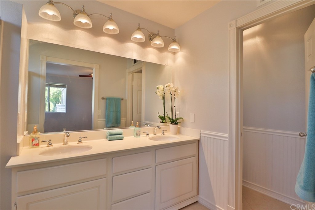6 Rue Monet Lake Forest, CA 92610 - Photo 15 of 24 The master bath with two sinks and separate room for the toilet.