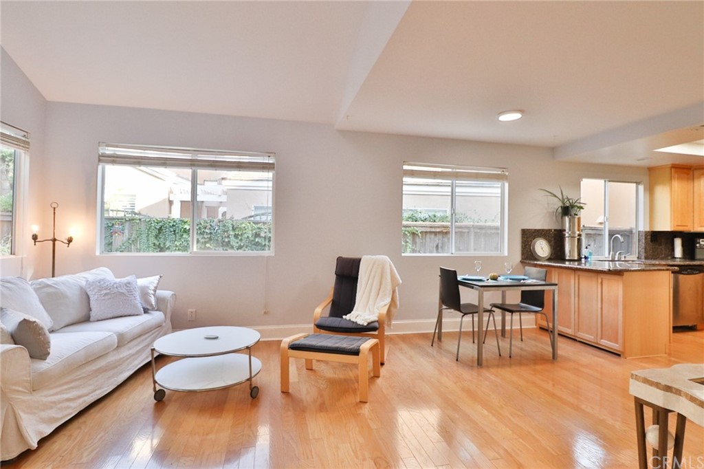 6 Rue Monet Lake Forest, CA 92610 - Photo 8 of 24 The living room/dining room from the entry hall.