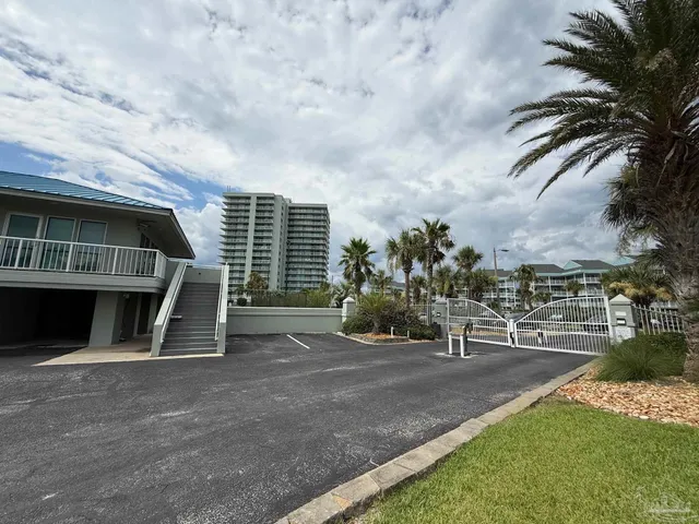 $2,600 | 1200 Fort Pickens Road, Unit 4C, Pensacola Beach, FL 32561