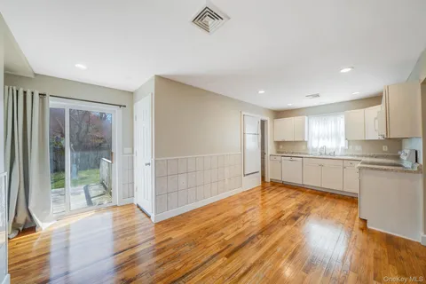 $350,000 | 169 Woodland Drive, Mastic Beach, NY 11951