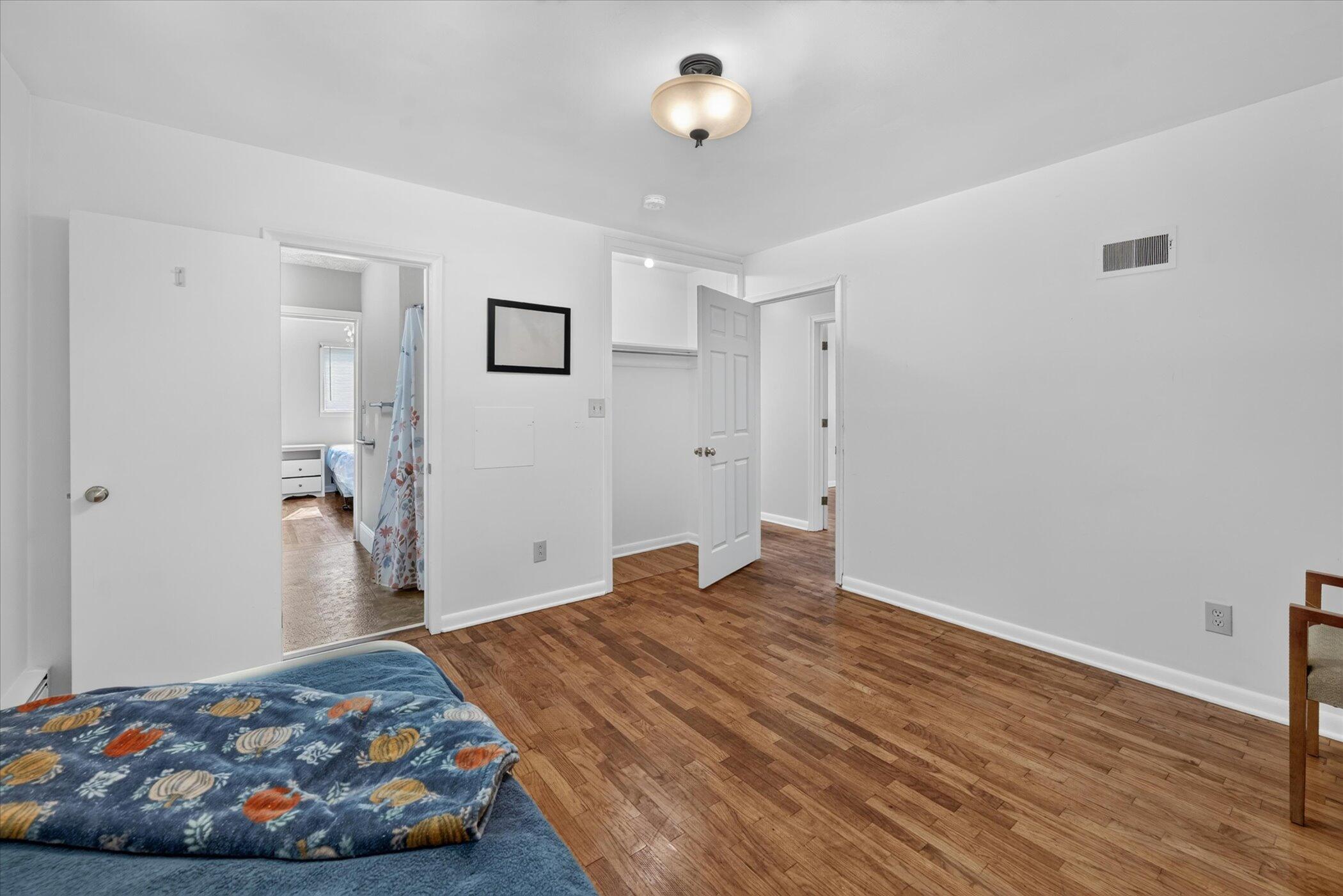 6720 Horton Road Jackson, MI 49201 - Photo 20 of 38 20-6720-Horton-Rd-Windowstill