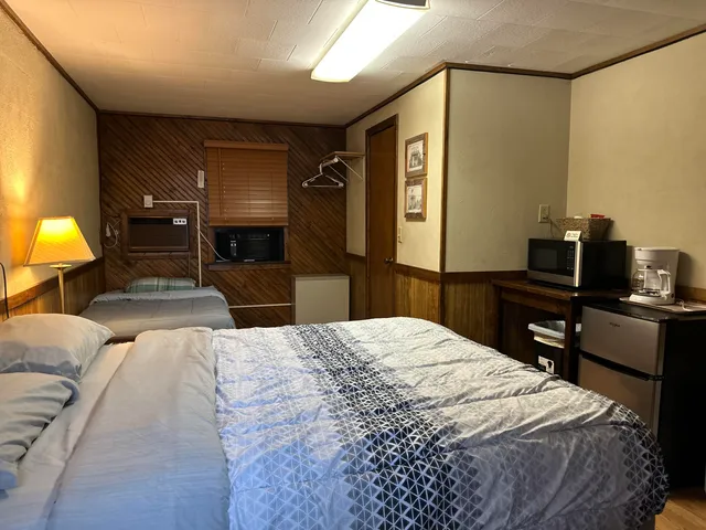 $530,000 | S1638 Highway 35, Alma, WI 54610