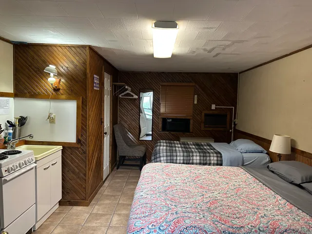 $530,000 | S1638 Highway 35, Alma, WI 54610