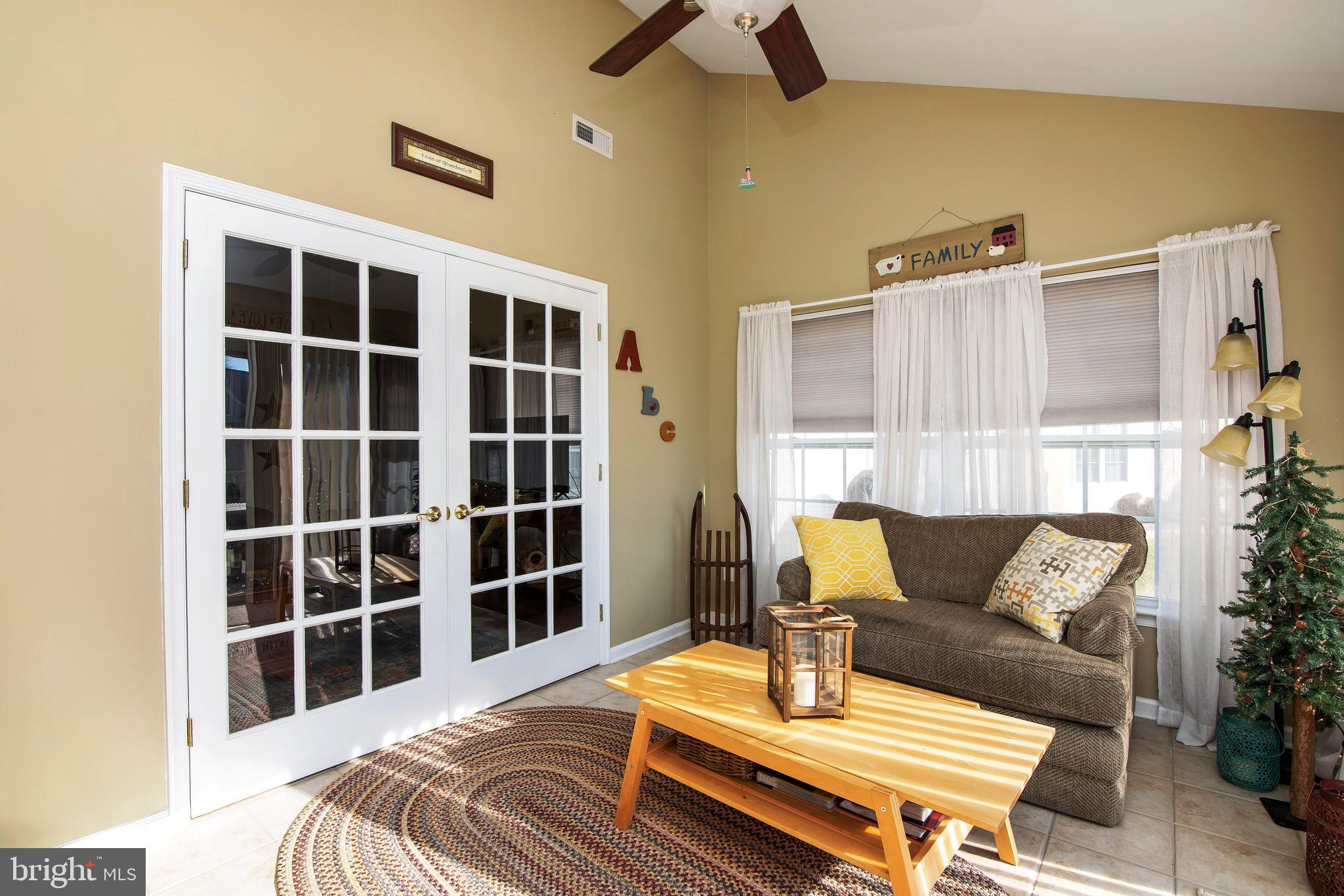 5 Crystal Drive Beverly, NJ 08010 - Photo 12 of 35