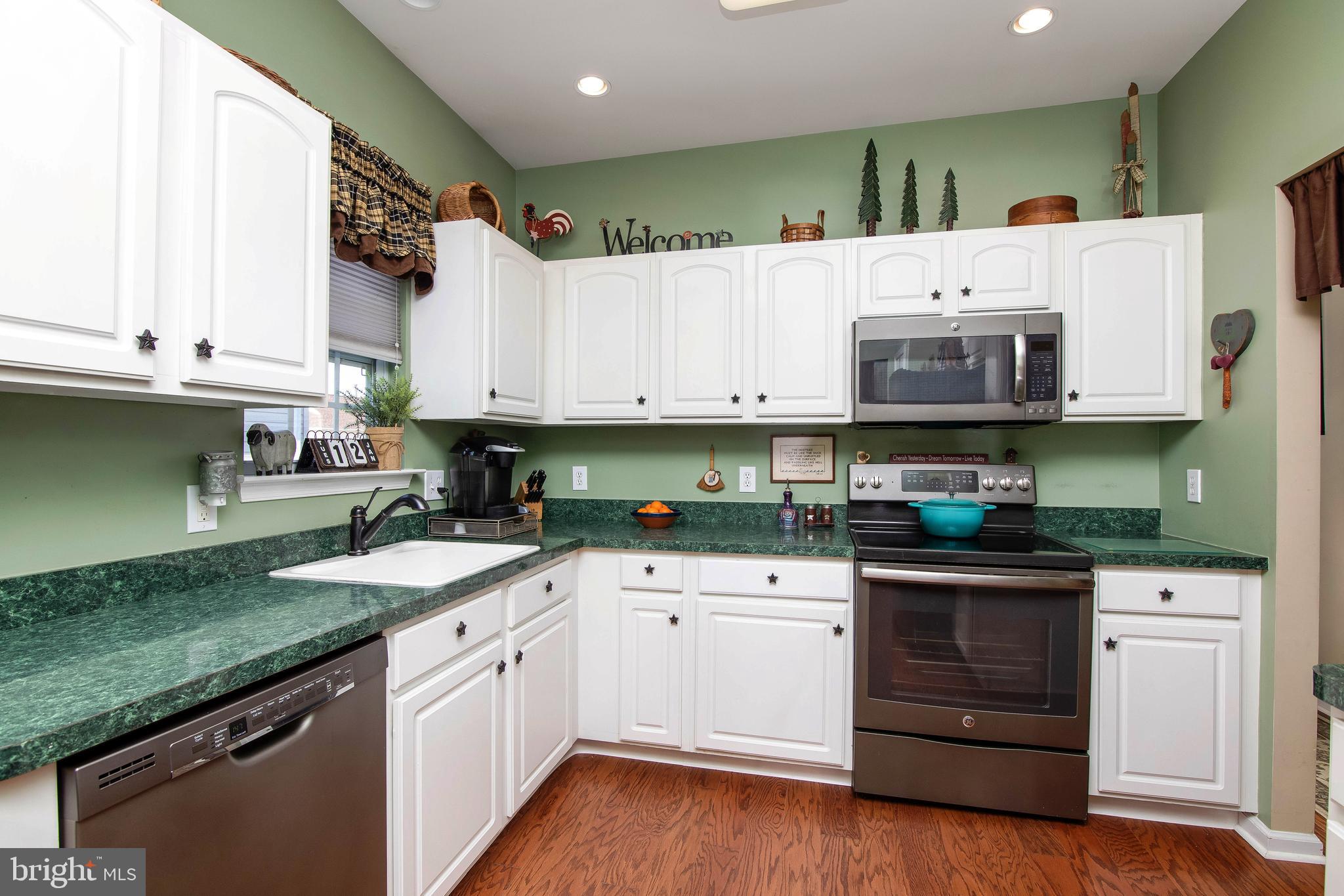 5 Crystal Drive Beverly, NJ 08010 - Photo 17 of 35