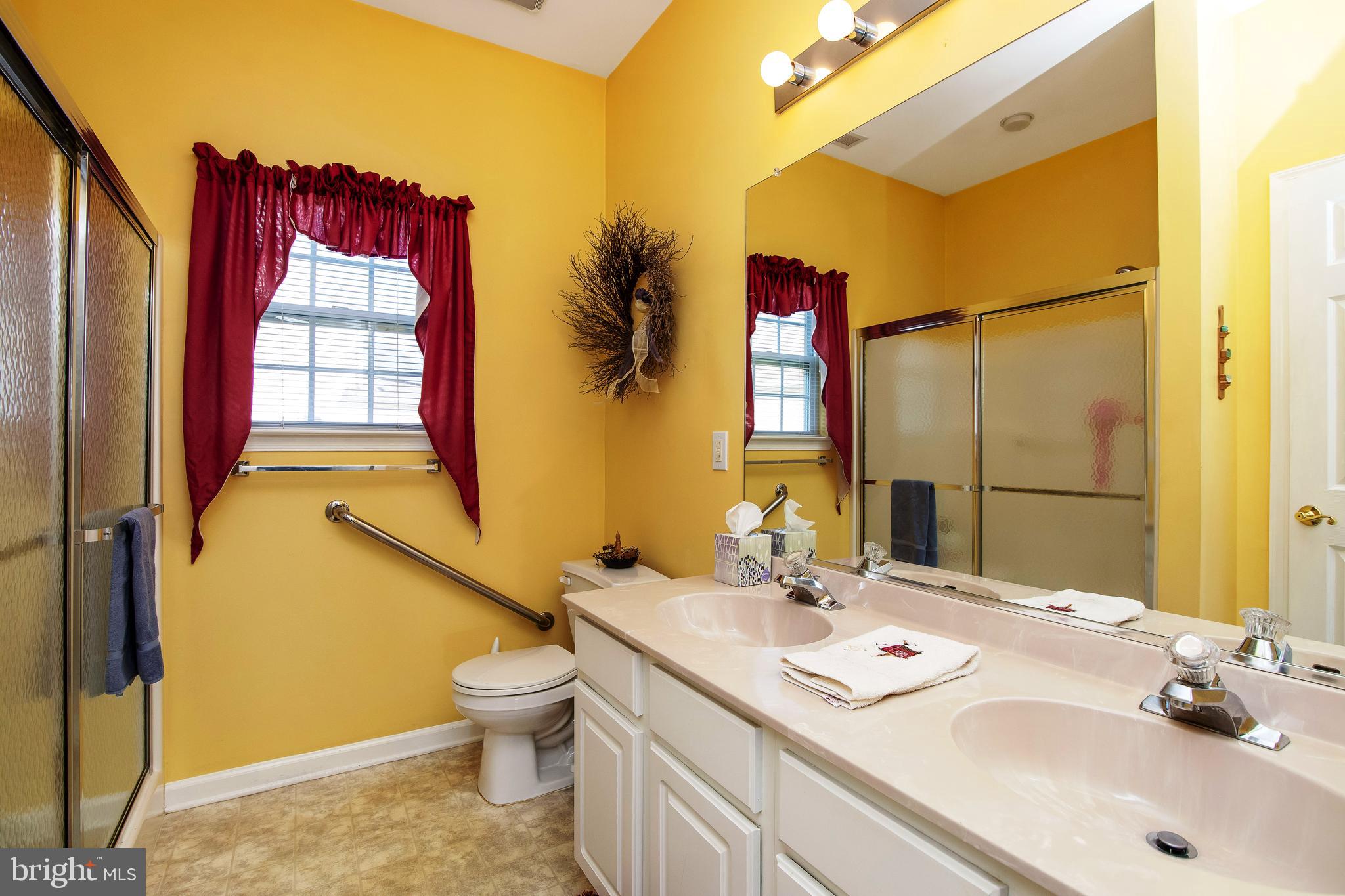 5 Crystal Drive Beverly, NJ 08010 - Photo 26 of 35