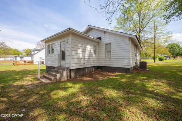 $120,000 | 216 South Poplar Street, Dyer, TN 38330