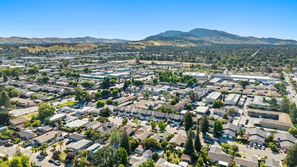 $650,000 | 1880 Premier Place, Concord, CA 94520