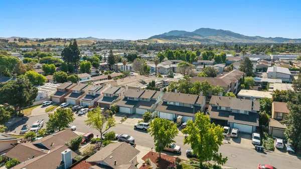$650,000 | 1880 Premier Place, Concord, CA 94520