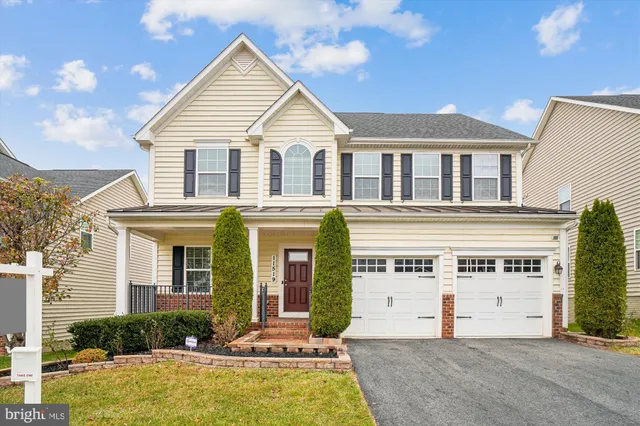 $929,000 | 11519 Elk Horn Drive, Clarksburg, MD 20871