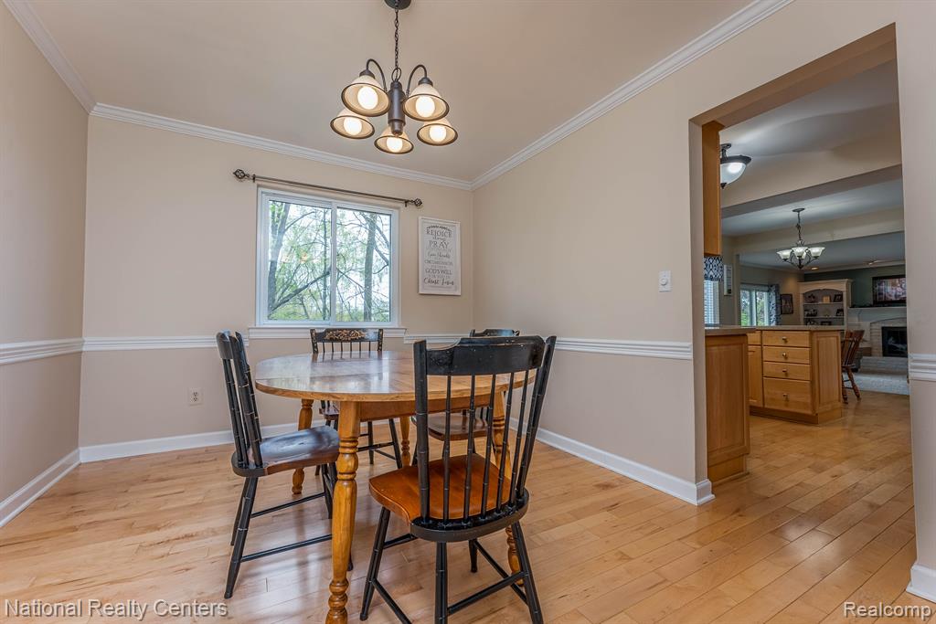 35810 Smithfield Road Farmington, MI 48335 - Photo 8 of 46