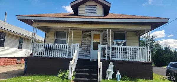 $69,000 | 113 Kingshighway, East Alton, IL 62024