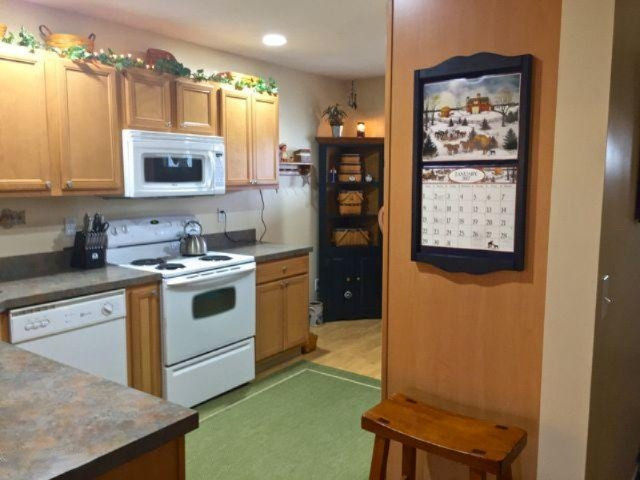 1355 East Point Ridge, Unit 12 Holland, MI 49423 - Photo 12 of 33 47