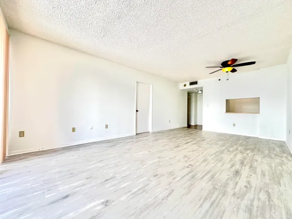 $1,900 | 1470 Northeast 123rd Street, Unit A1010, North Miami, FL 33161