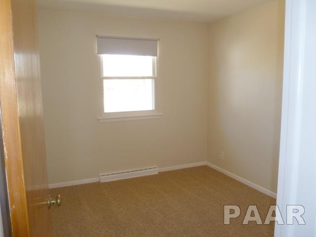 3913 North Wilkins Road Peoria, IL 61615 - Photo 9 of 11 Gallery Image 9