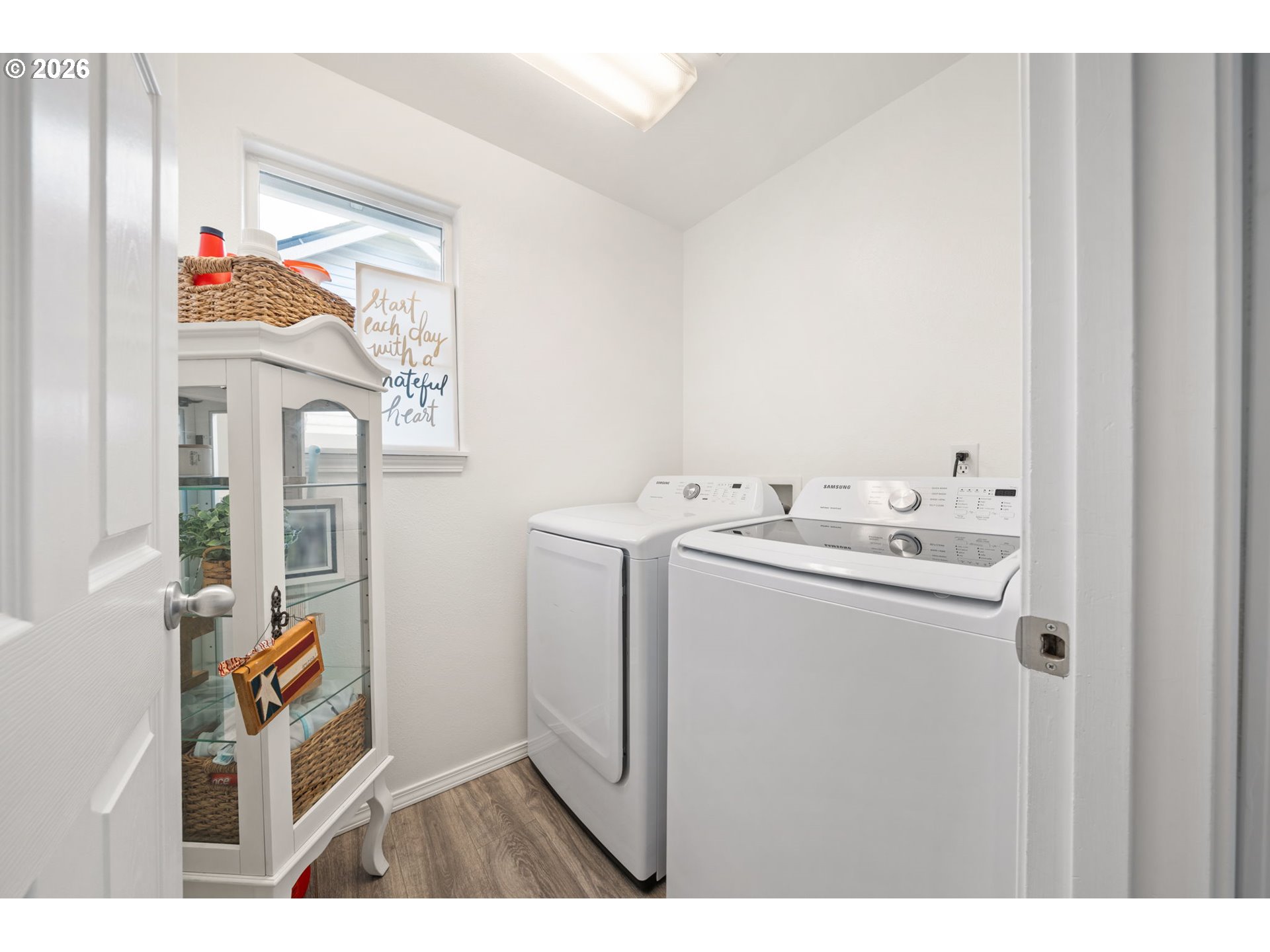 15902 Dreamcatcher Avenue Sandy, OR 97055 - Photo 28 of 32 a utility room with dryer and washer