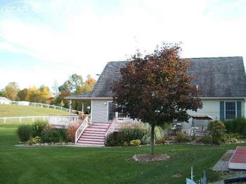 4348 Phillips Road Metamora, MI 48455 - Photo 6 of 95 20429795-5.JPG