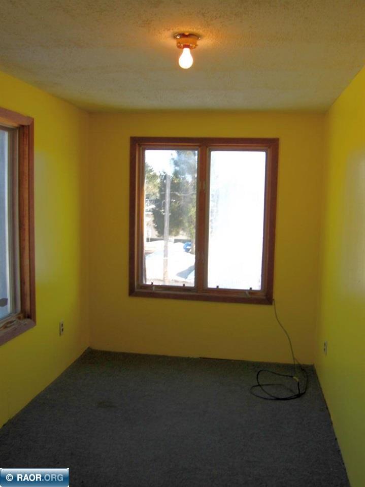 515 4th Street Northeast Chisholm, MN 55719 - Photo 15 of 23