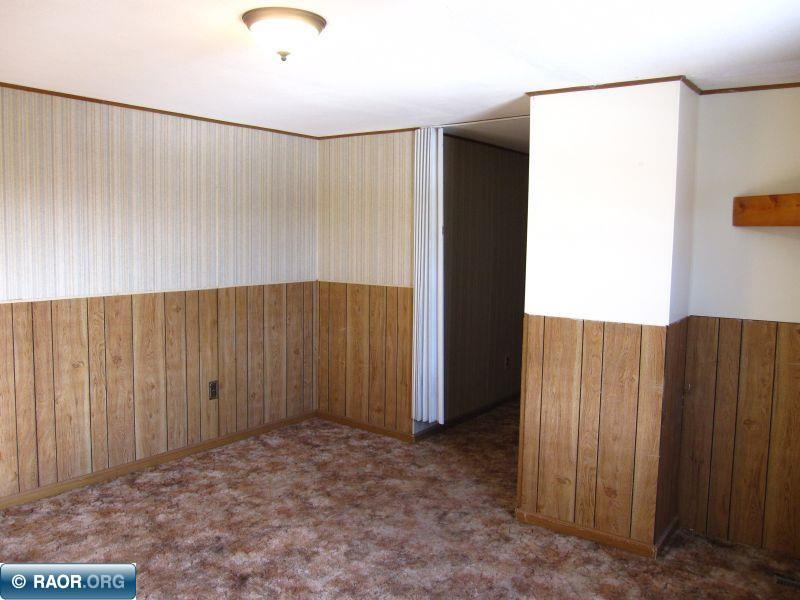 515 4th Street Northeast Chisholm, MN 55719 - Photo 10 of 23
