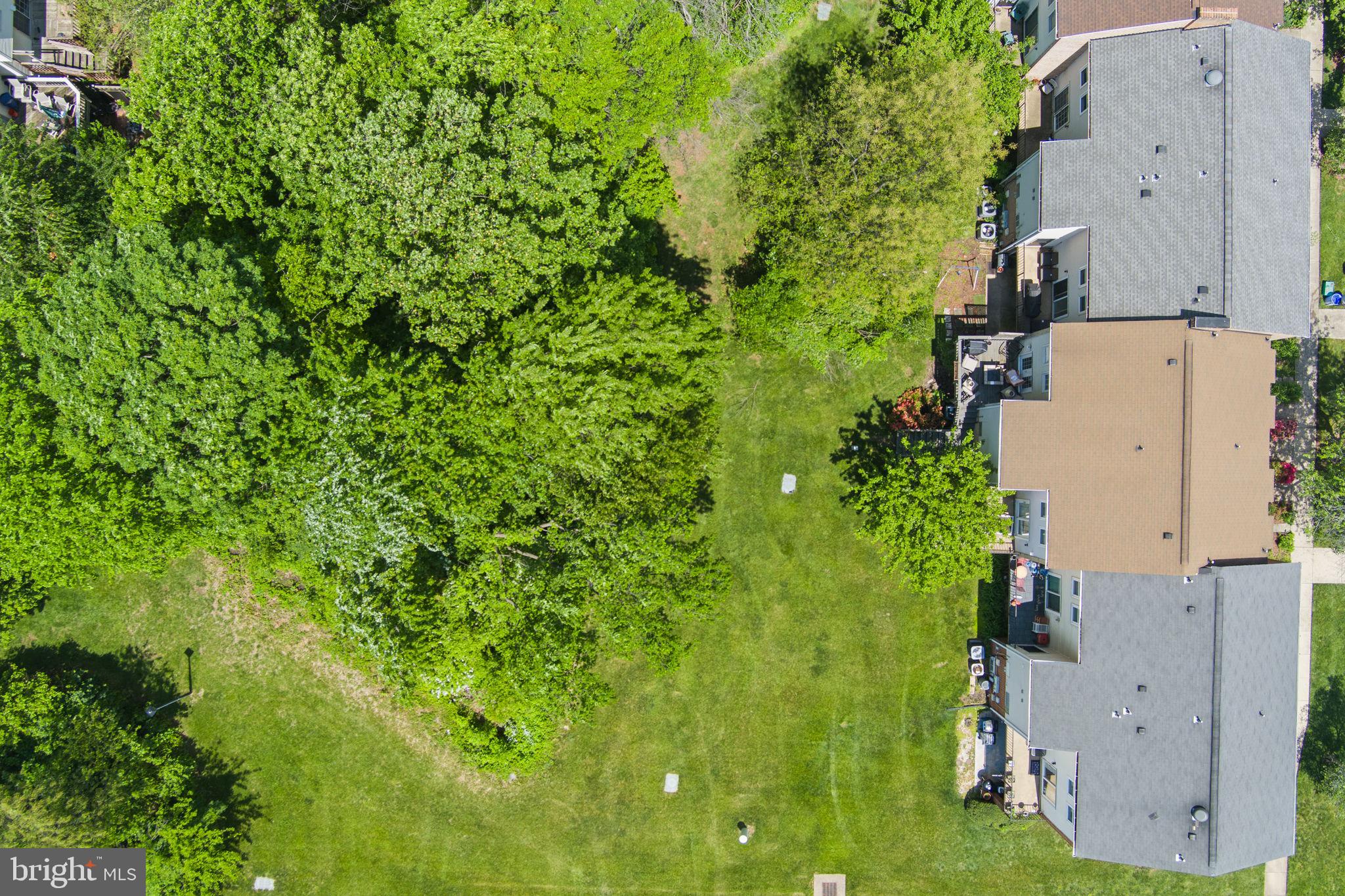 1044 A Ramsgate Court Sterling, VA 20164 - Photo 17 of 20 an aerial view of residential house with outdoor space and trees all around