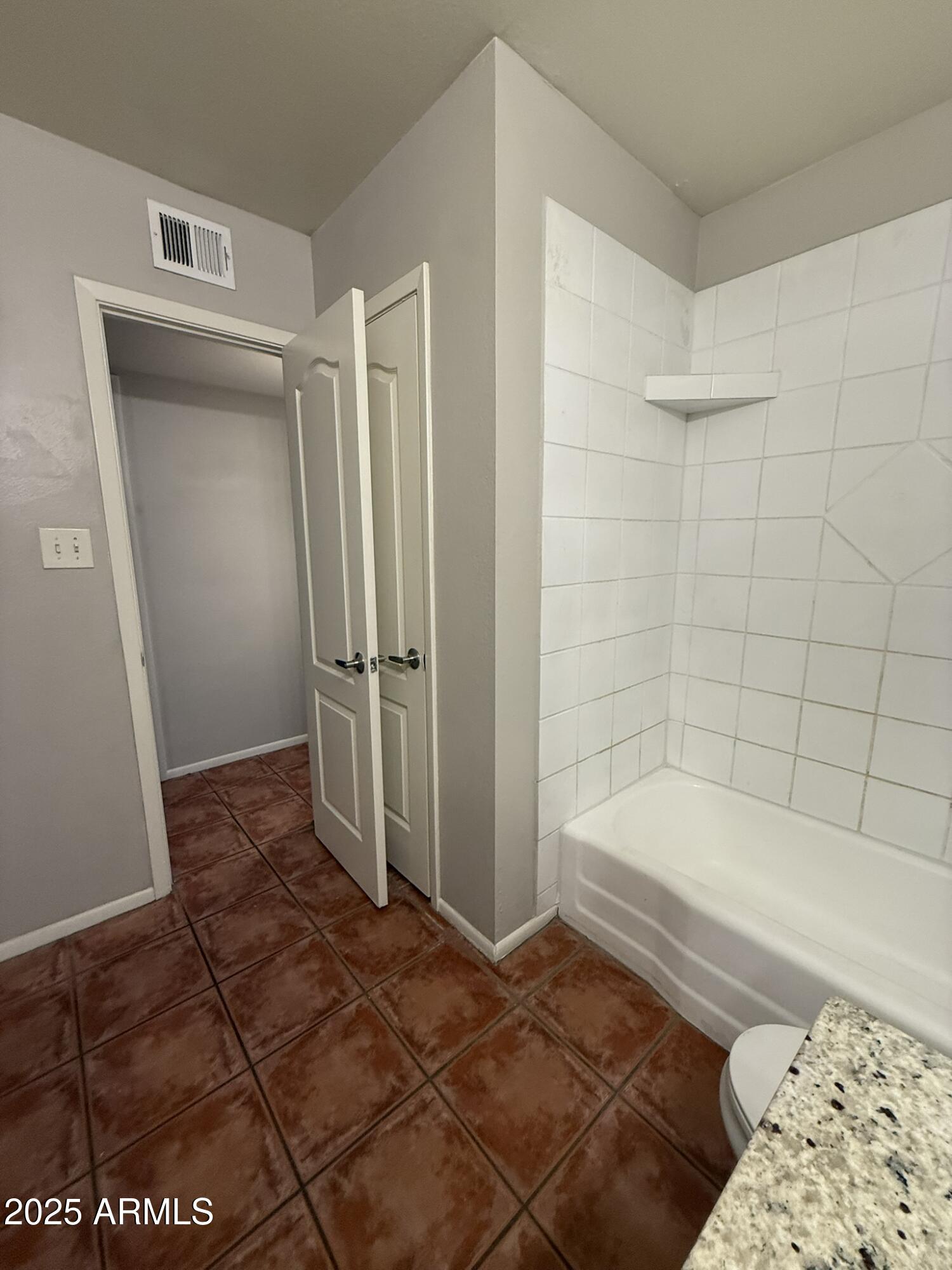 324 East Riviera Drive Tempe, AZ 85282 - Photo 39 of 60 IMG_6017