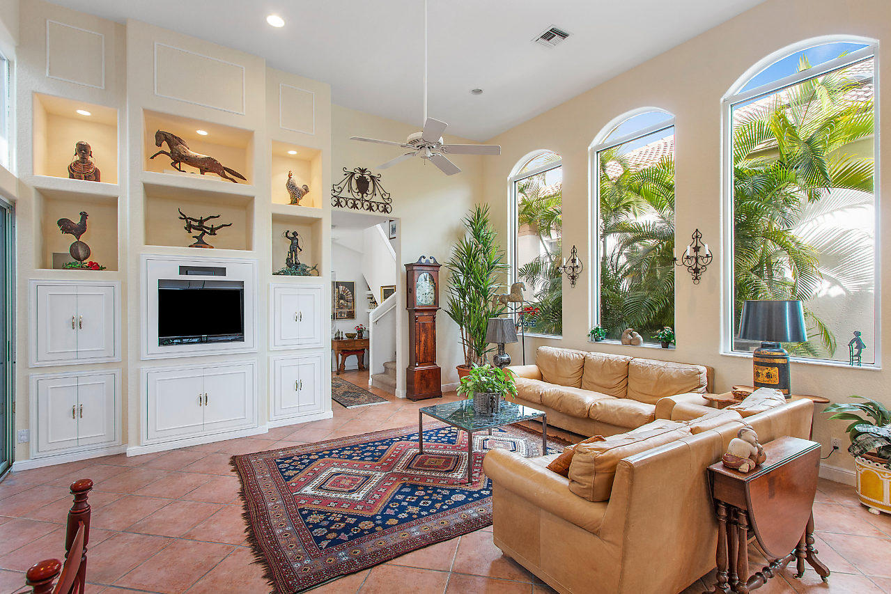 7110 Islegrove Place Boca Raton, FL 33433 - Photo 7 of 39 Family Room