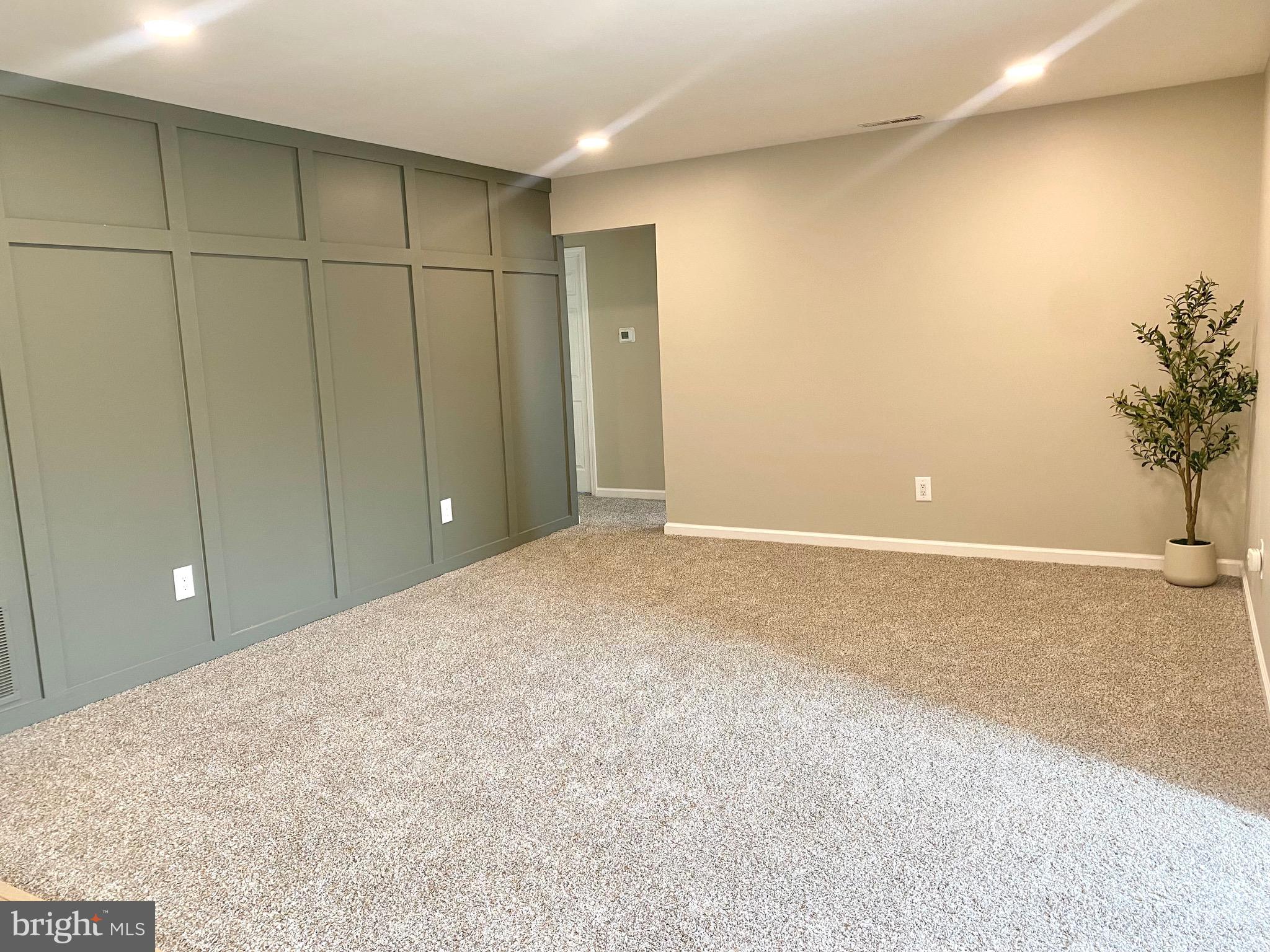 6 Kent Place Sewell, NJ 08080 - Photo 3 of 19