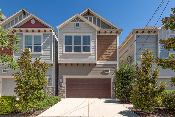 $660,000 | 1005 West 24th Street, Houston, TX 77008