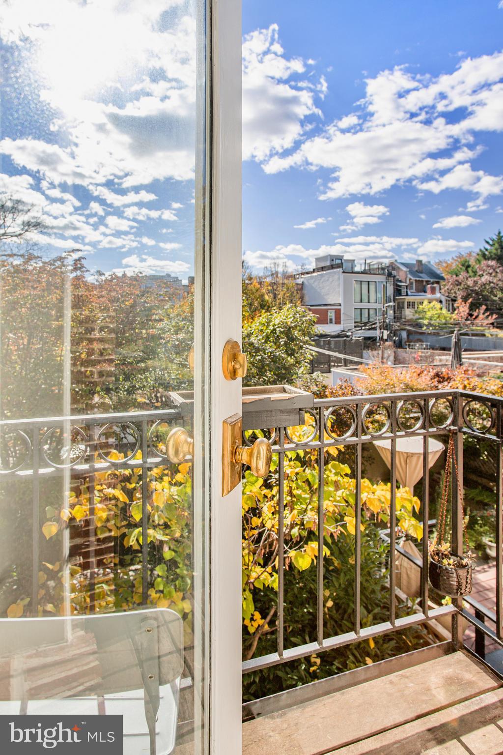 1820 Kalorama Road Northwest, Unit 4 Washington, DC 20009 - Photo 9 of 35