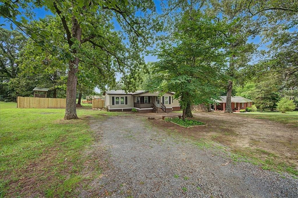 130 1st Street Calhoun, GA 30701 - Photo 4 of 42