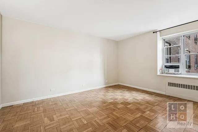 $850,000 | 577 Grand Street, Unit F504 | Lower East Side