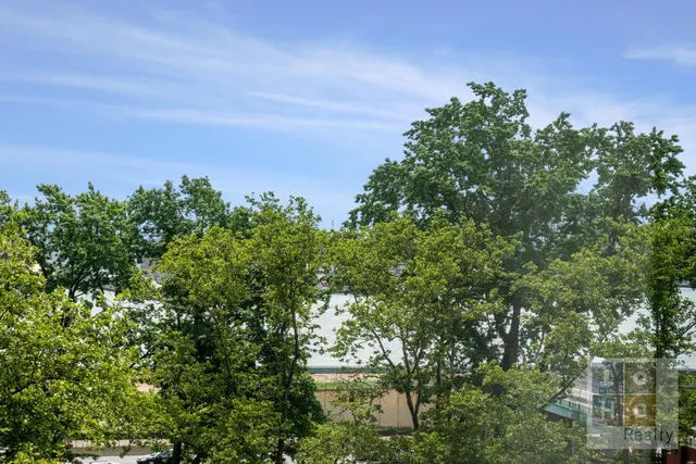 $850,000 | 577 Grand Street, Unit F504 | Lower East Side