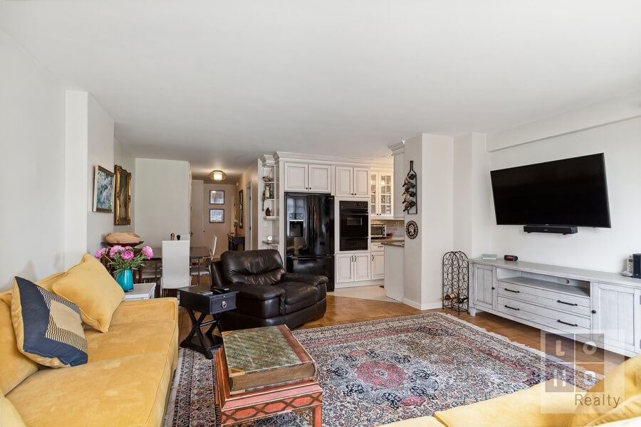 577 Grand Street, Unit F504 Manhattan, NY 10002 - Photo 3 of 27