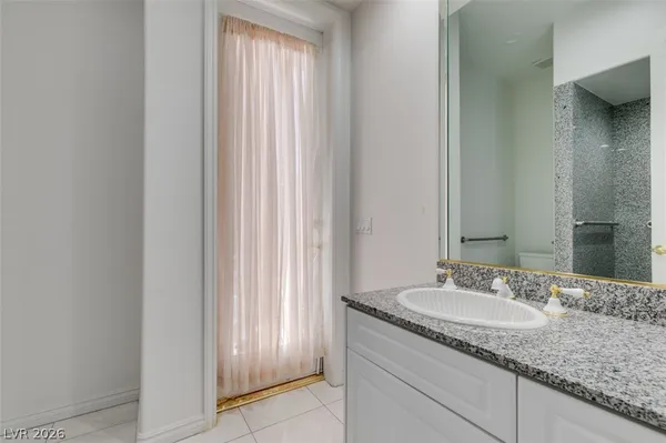 $7,000 | 8033 Secret Harbor Court, Las Vegas, NV 89128