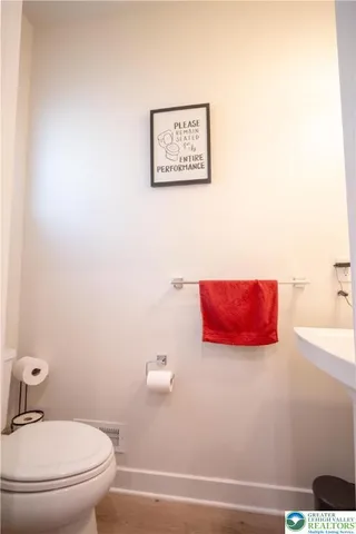 $619,999 | 1064 Woodmont Lane, Catasauqua, PA 18032