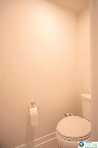 $619,999 | 1064 Woodmont Lane, Catasauqua, PA 18032