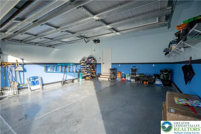 $619,999 | 1064 Woodmont Lane, Catasauqua, PA 18032