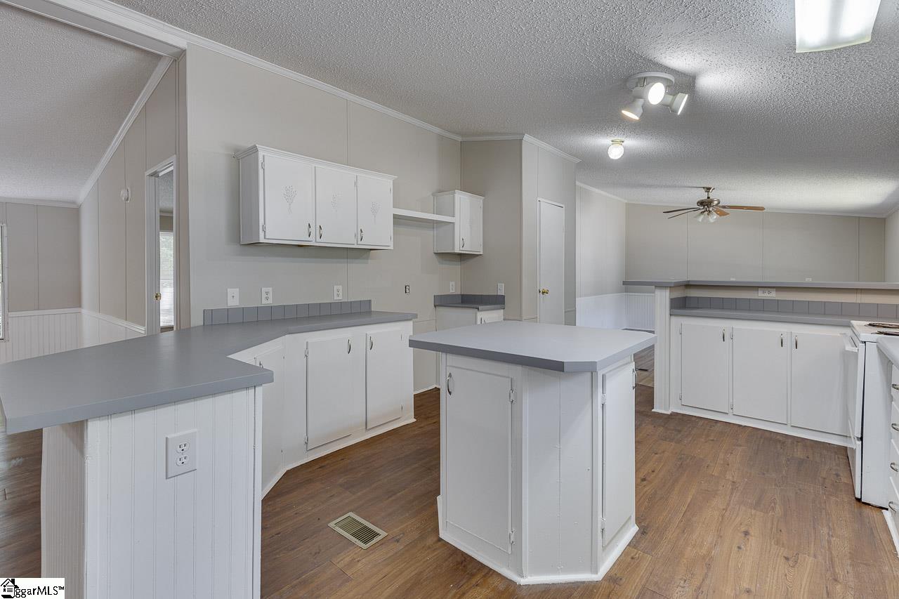 157 Valley Brook Road Piedmont, SC 29673 - Photo 17 of 36 Gallery Image 17