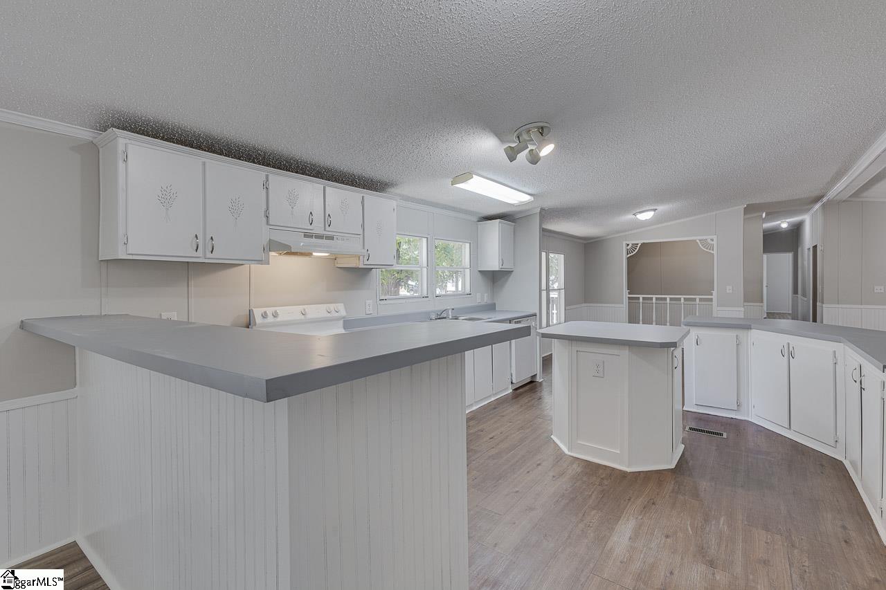157 Valley Brook Road Piedmont, SC 29673 - Photo 3 of 36 Gallery Image 3