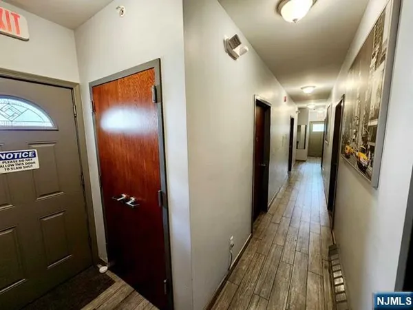 $950 | 344 Kearny Avenue, Kearny, NJ 07032