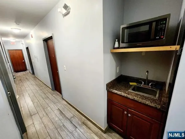 $950 | 344 Kearny Avenue, Kearny, NJ 07032