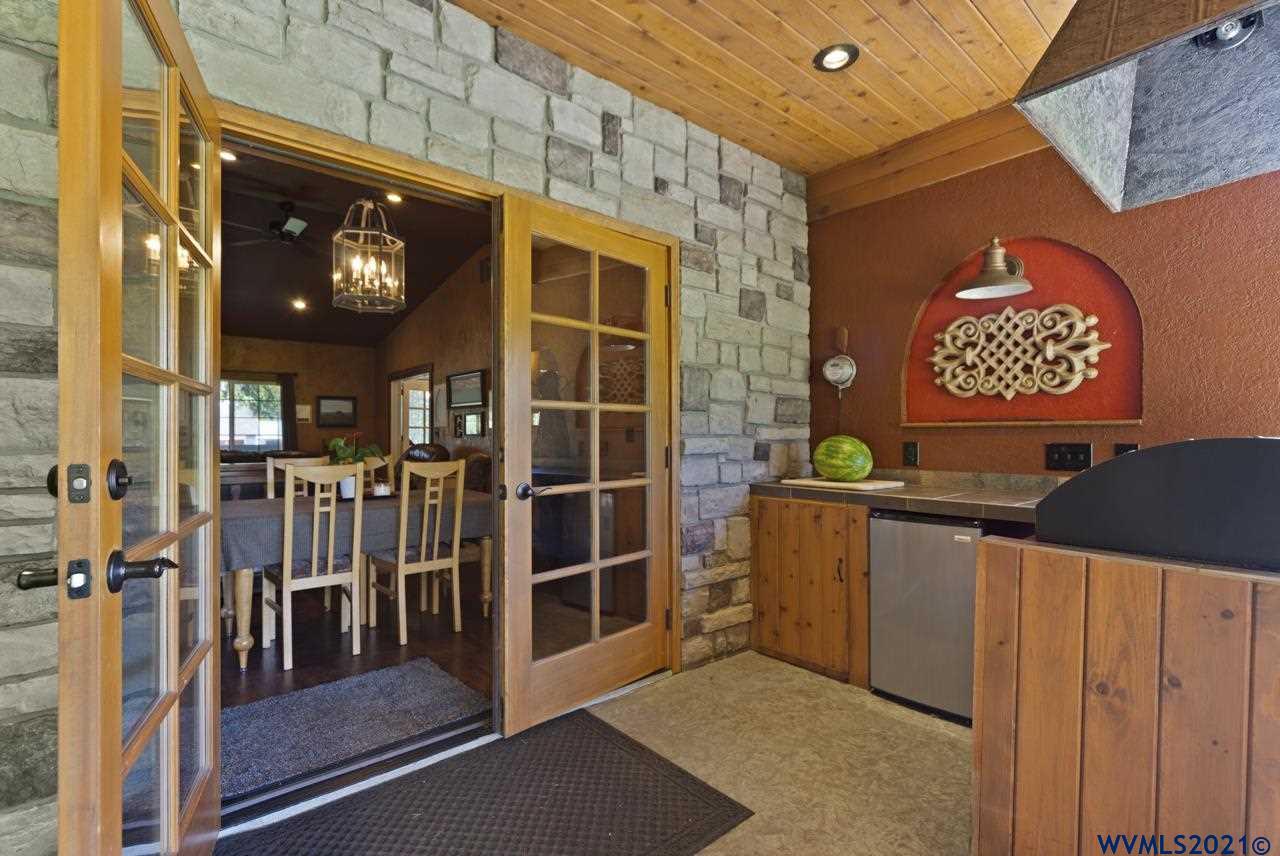 16712 South Carus Road Beavercreek, OR 97004 - Photo 25 of 42 Gallery Image 25