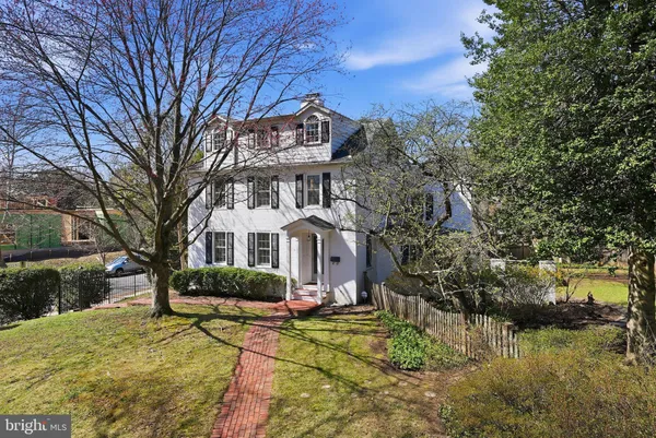 $1,925,000 | 4600 Reno Road Northwest, Washington, DC 20008